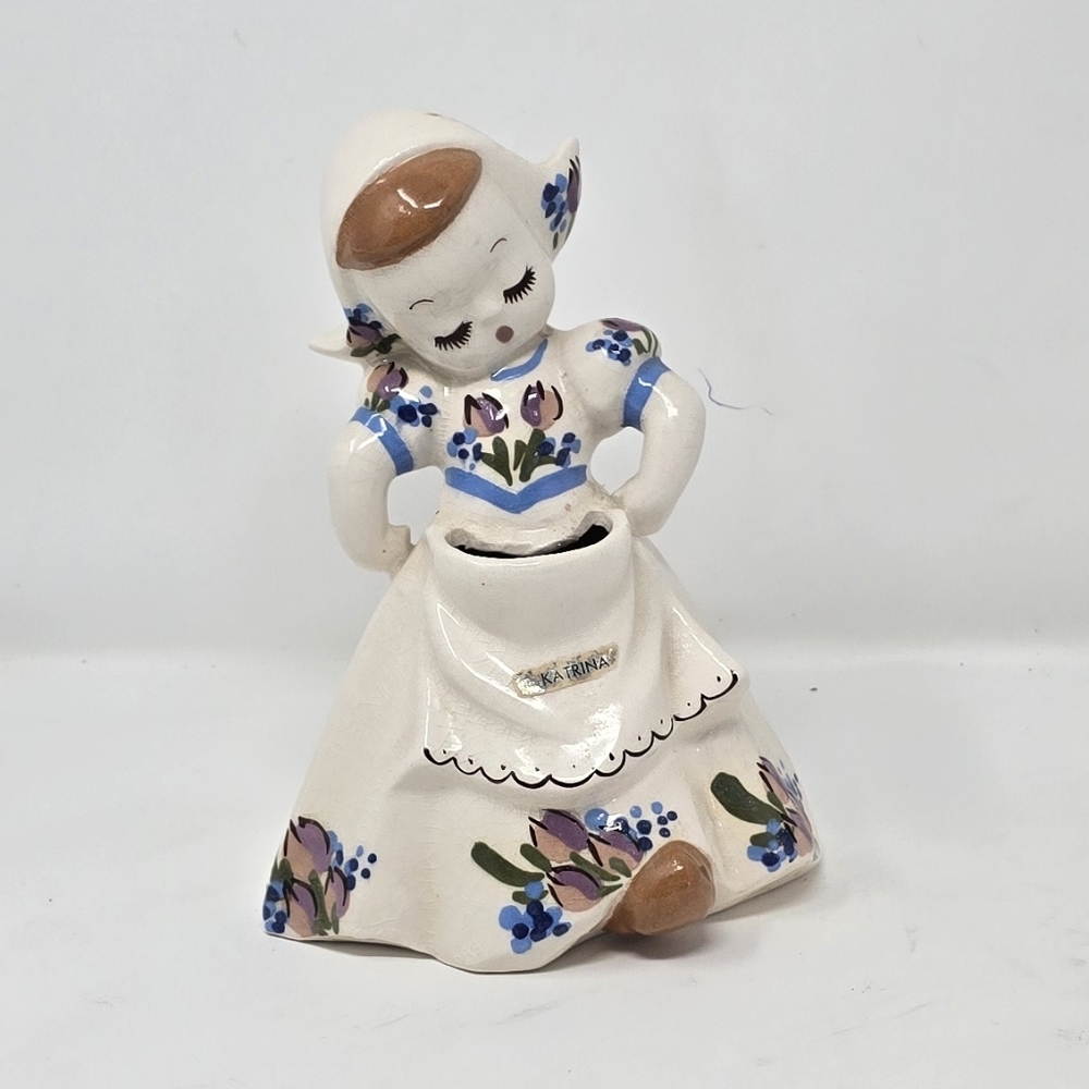 Vintage 1940s Deelee handpainted‎ California pottery lady figurine home decor